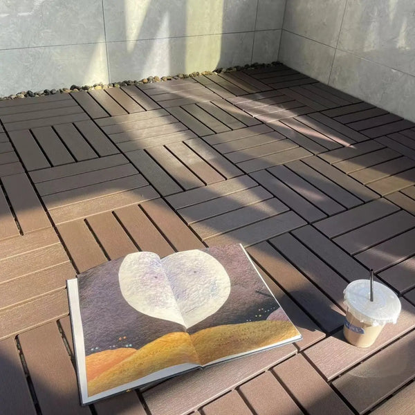 Long four stripes of woodgrain Deck Tiles